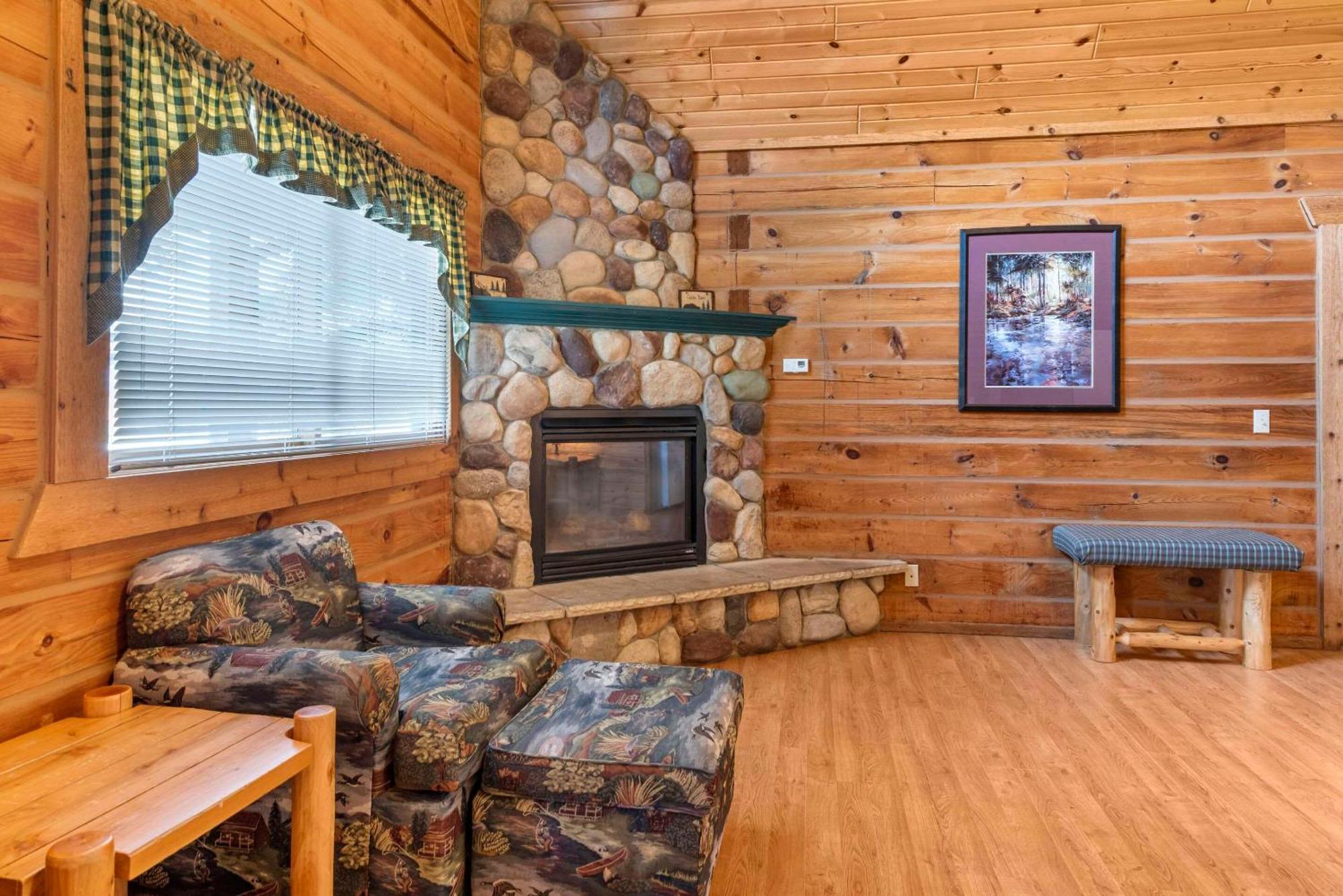 Three Bears Resort Waterpark Near Tomah Ascend Collection Warrens Экстерьер фото